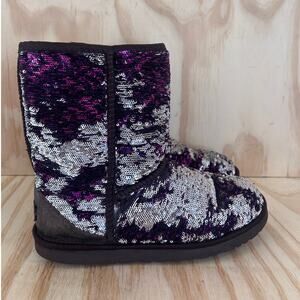UGG Australia - Classic Short Sequin -Boots -Silver/Purple -Women's -8 - 1002978
